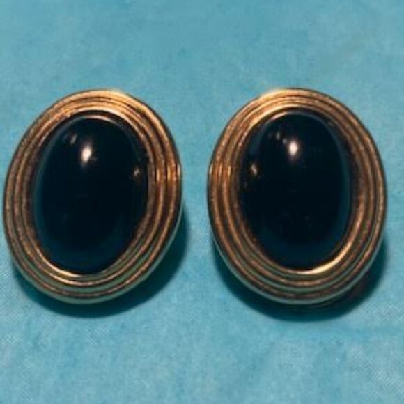 Christian Dior Clip on Earrings - Picture 1 of 3